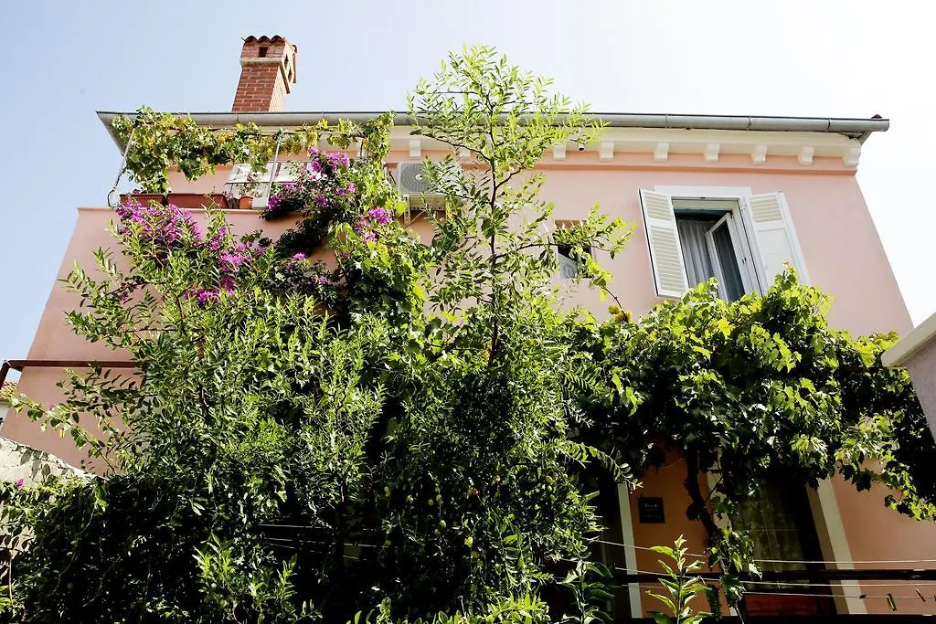 Apartments Ivan Mali Losinj 0*,